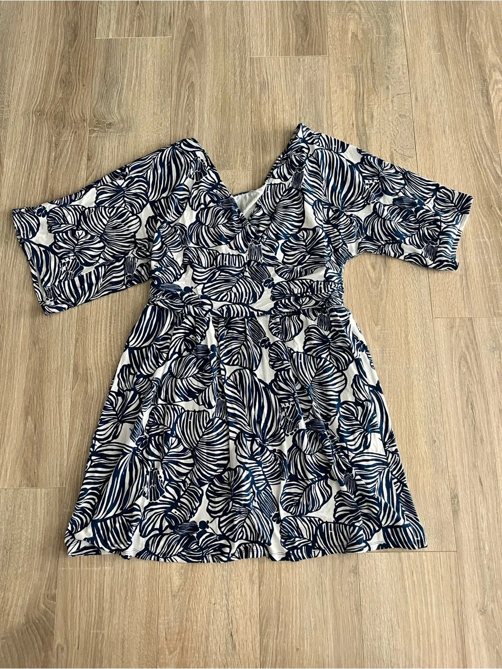 Lilly Pulitzer Women’s Parigi Boat Neck Romper Aegean Navy Beach Path - Size M - Picture 8 of 9